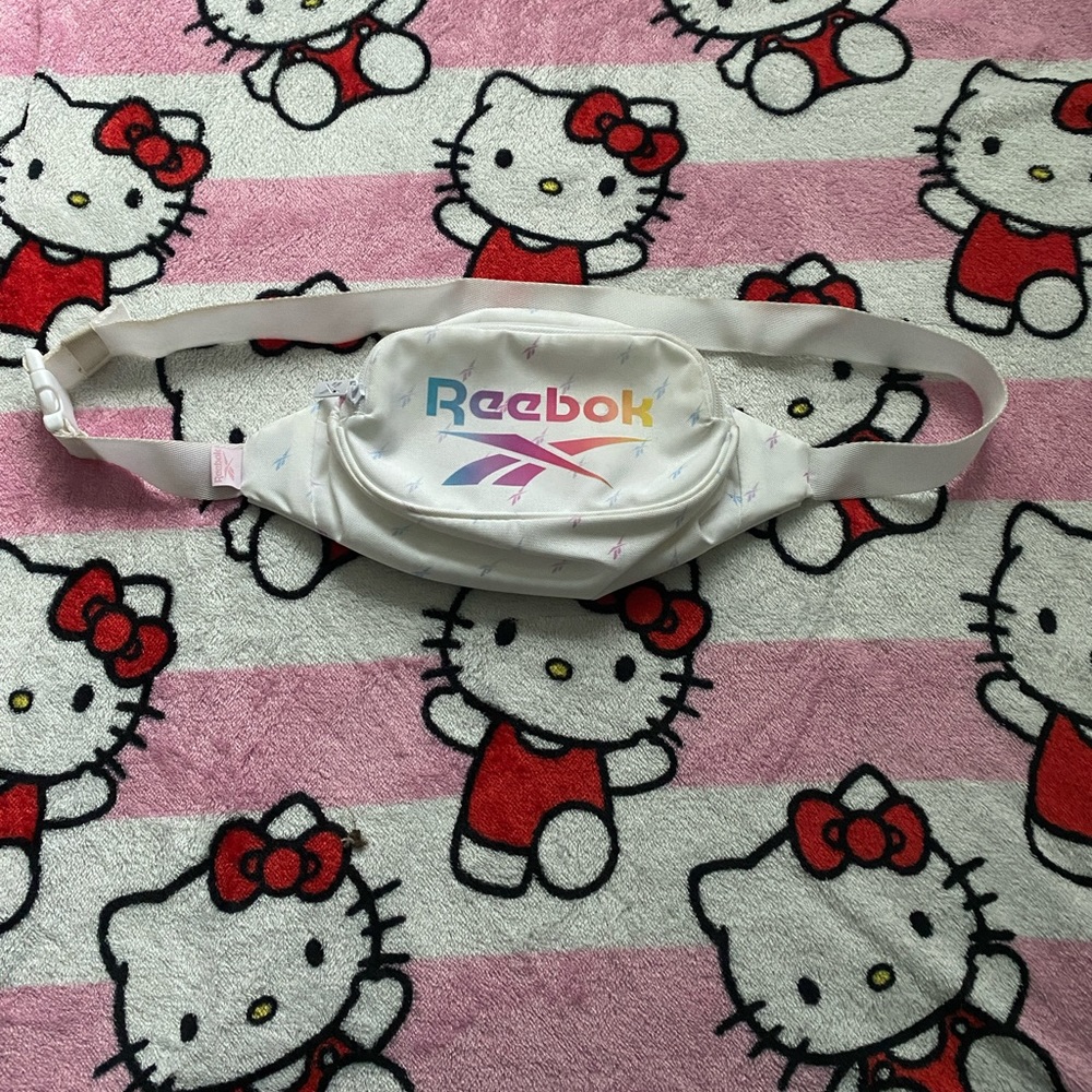 REEBOK| White/colorful fanny pack.